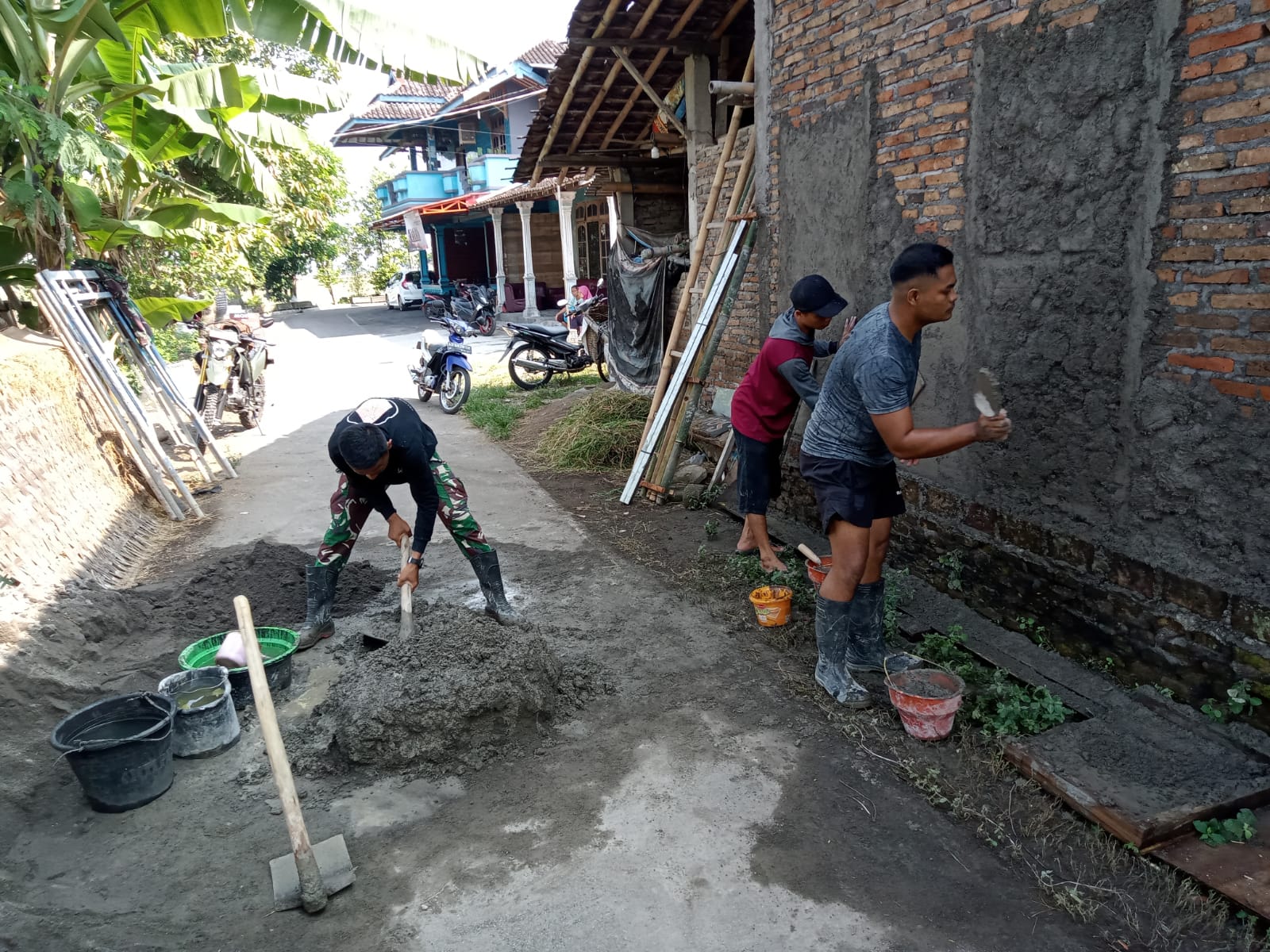 Progress pekerjaan cukup bagus, Rehab RTLH TMMD Reg Ke-120 diharapkan selesai tepat waktu