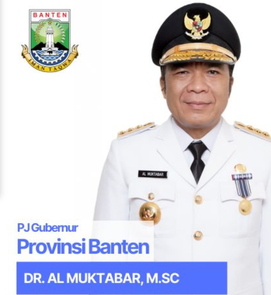 PJ Gubernur Banten Bagikan Bansos