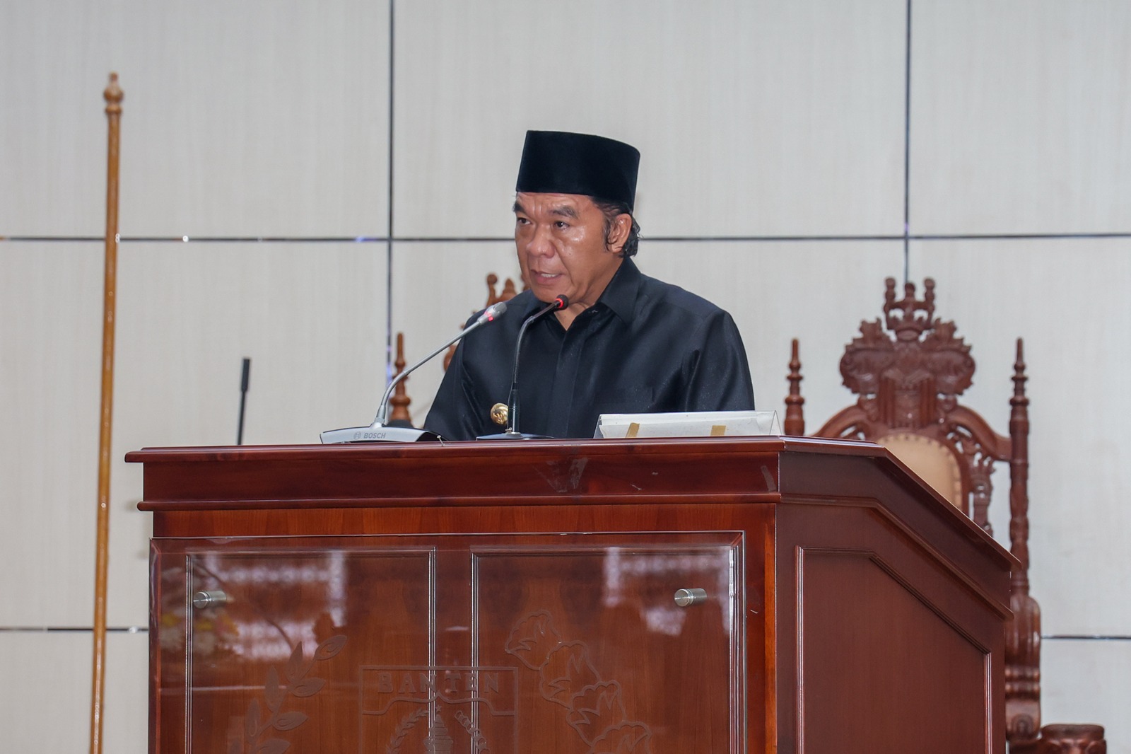 Pj Gubernur Banten Al Muktabar Sampaikan Nota Pengantar Raperda Pertanggungjawaban APBD TA 2023