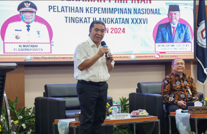 Pj Gubernur Banten Al Muktabar Berikan Ceramah Kepemimpinan pada Peserta Diklatpim II Tahun 2024 di BPSDM