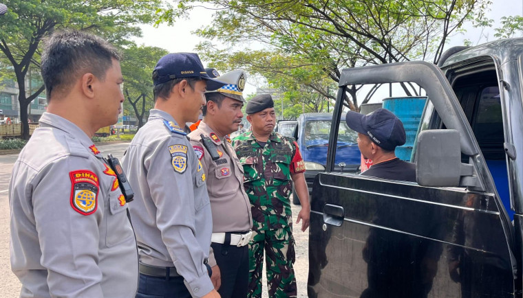 Operasi Penertiban Angkutan di Kabupaten Tangerang oleh Dishub