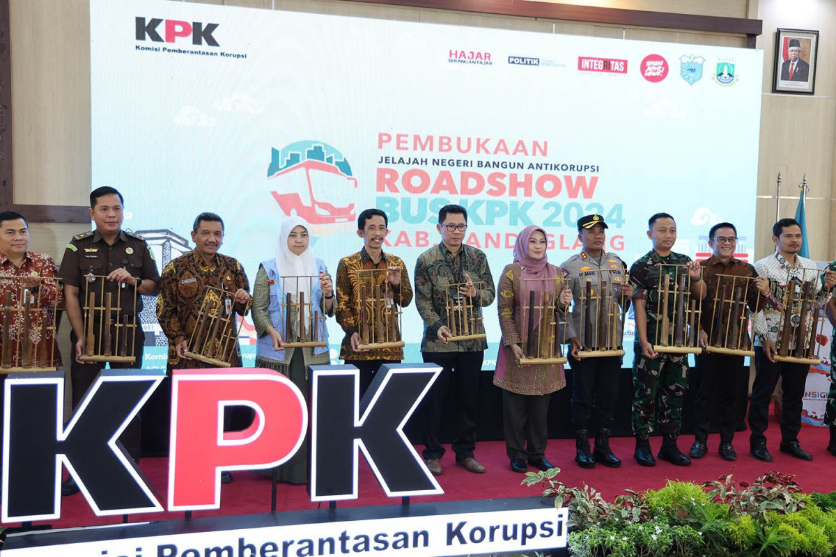 Pemerintah Provinsi Banten Sambut Antusias Kehadiran Roadshow Bus KPK di Pandeglang untuk Edukasi Antikorupsi