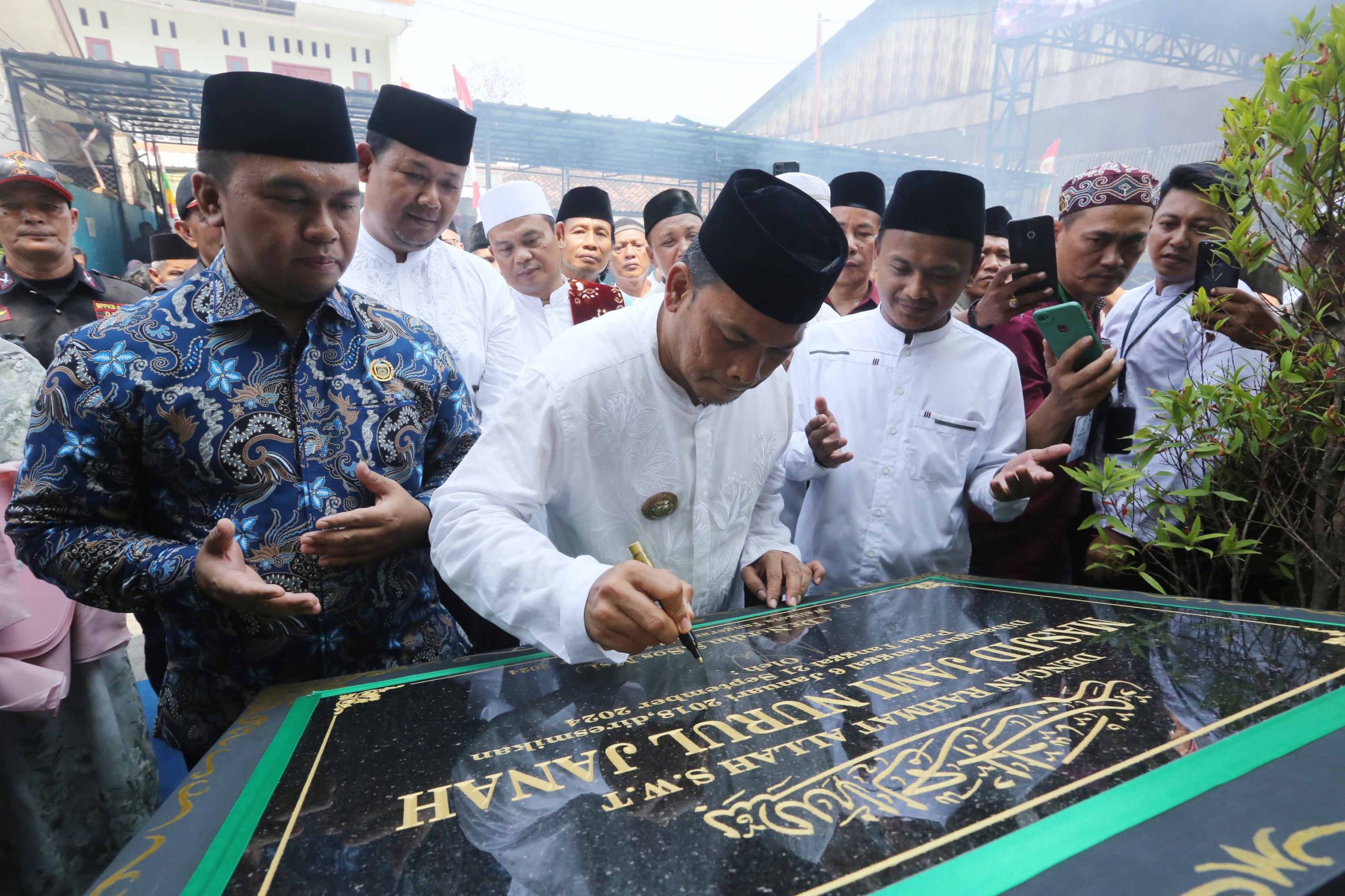 Pj Wali Kota Tangerang Resmikan Masjid Nurul Jannah di Peringatan Maulid Nabi Muhammad SAW