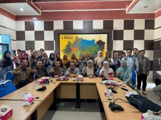 Balitbang Lahat dan FEBI UIN Raden Fatah Palembang Adakan Focus Group Discussion (FGD) Bahas Lima Kajian Strategis untuk Pembangunan Daerah Kabupaten Lahat