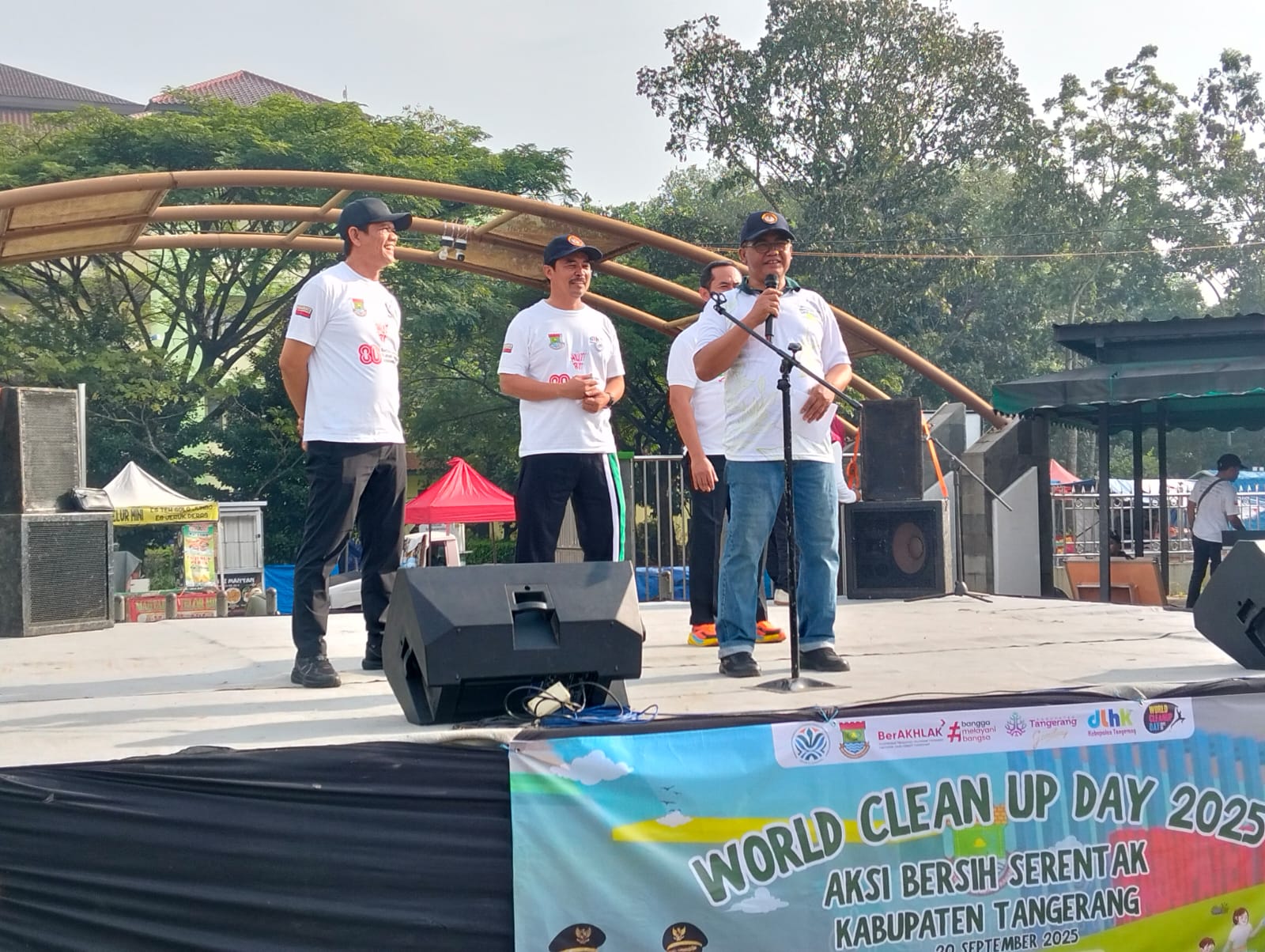 World Clean Up Day 2025 di Tangerang, OPD dan Masyarakat Gotong Royong