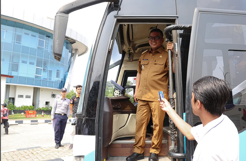 Gubernur Banten Andra Soni Jajal Langsung Trans Banten
