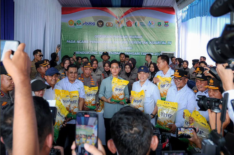Gubernur Andra Soni Ikut Tanam Jagung Serentak bersama Wapres dan Kapolri di Tigaraksa
