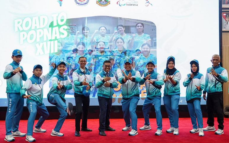 Gubernur Andra Soni Lepas 328 Kontingen Banten untuk Popnas XVII dan Peparpenas XI 2025 di Jakarta Gubernur Andra Soni Lepas 328 Kontingen Banten untuk Popnas XVII dan Peparpenas XI 2025 di Jakarta