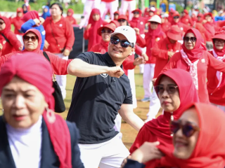 Wagub Banten A. Dimyati Natakusumah Hadiri Senam Gebyar HATERI ke-40 di Tangsel, Tegaskan Pentingnya Kebugaran dan Soliditas Organisasi