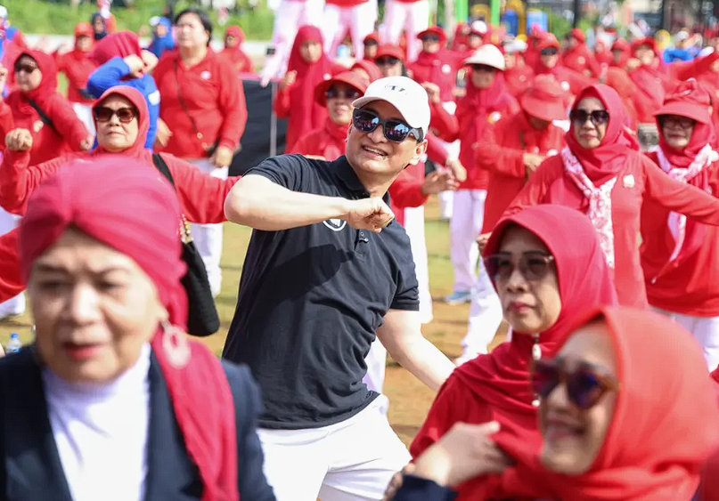 Wagub Banten A. Dimyati Natakusumah Hadiri Senam Gebyar HATERI ke-40 di Tangsel, Tegaskan Pentingnya Kebugaran dan Soliditas Organisasi