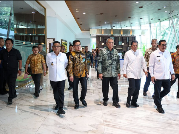 Gubernur Andra Soni Buka Seminar Nasional KEK ETKI Banten