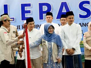 Wagub Banten A. Dimyati Natakusumah Lepas Jemaah Haji Kloter Pandeglang 2026