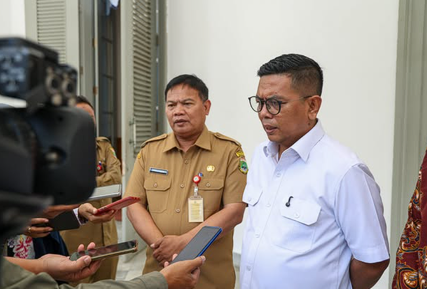 Andra Soni Gandeng Cambridge Tingkatkan Mutu Pendidikan Banten