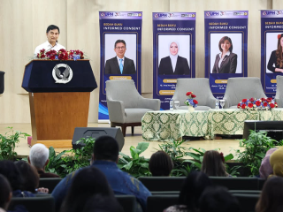 Wagub Banten Apresiasi Buku Informed Consent Karya Akademisi UPH