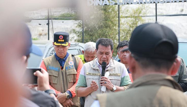 Hari Ke-9 Kebakaran TPA Jatiwaringin, Bupati Tangerang Gelar Doa Bersama dan Apresiasi Tim Gabungan