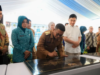 Andra Soni Resmikan 7 Sekolah Baru di Banten
