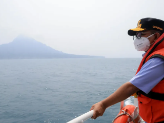 Andra Soni Ikut Cari 5 Jurnalis Hilang di Anak Krakatau