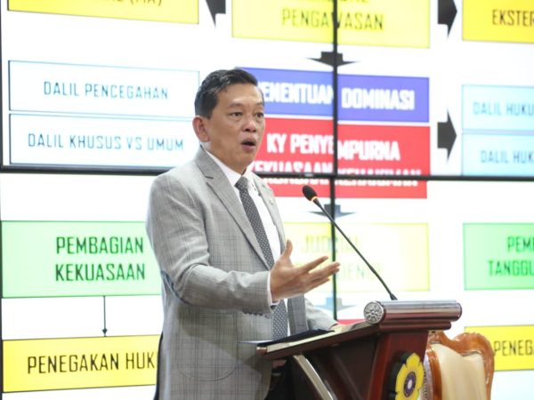 Kuliah Umum di FH Unsri, Ketua Komisi Yudisial (KY) Republik Indonesia, Prof. Dr. KPA. H. Abdul Chair Ramadhan, S.H., M.H Dorong Penyelesaian Dualisme Pengawasan Hakim Demi Good Governance
