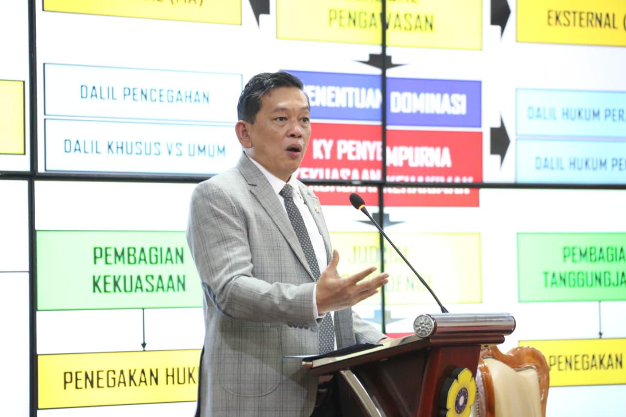 Kuliah Umum di FH Unsri, Ketua Komisi Yudisial (KY) Republik Indonesia, Prof. Dr. KPA. H. Abdul Chair Ramadhan, S.H., M.H Dorong Penyelesaian Dualisme Pengawasan Hakim Demi Good Governance