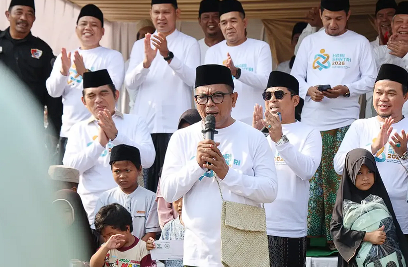 Sambut Hari Santri 2026, Gubernur Andra Soni Lepas Jalan Santai Sarungan PWNU Banten