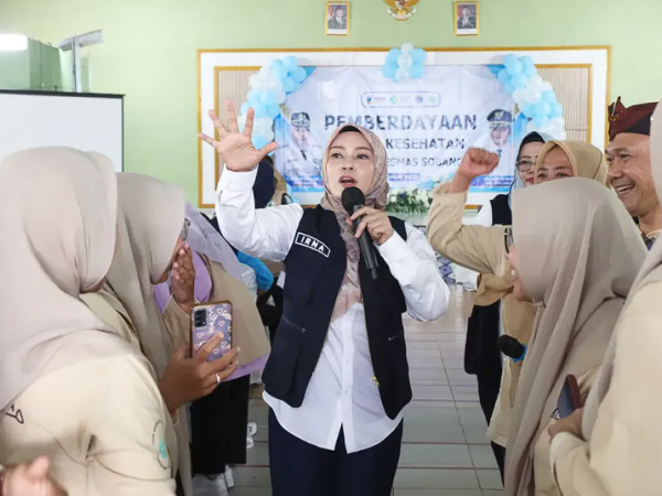 Penguatan Ujung Tombak Pelayanan Masyarakat, Irna Narulita Minta Kader Kesehatan Pandeglang Kawal 9 Tatanan KKS dan Tekan Stunting