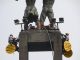 Bentangkan Spanduk Protes di Monumen Selamat Datang Bundaran HI, 6 Aktivis Greenpeace Dievakuasi Petugas Gabungan