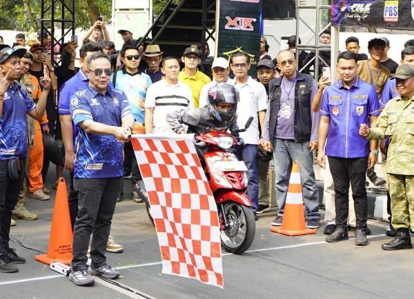 Meriahkan HUT ke-394 Kabupaten Tangerang, Sekda Soma Atmaja Resmi Buka KNPI Dragbike Kejurprov Banten 2026