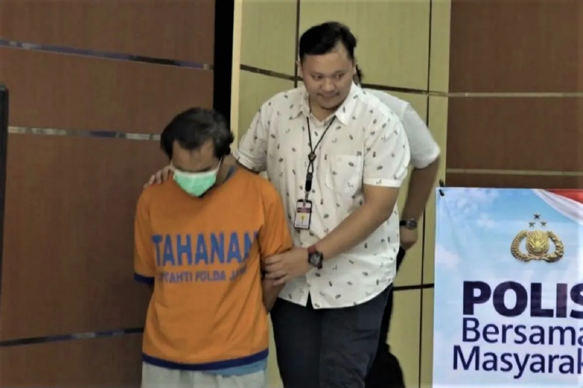 Pelaku Pembunuhan di Madiun Buat Tungku 2 Meter Bakar Jenazah Istri dan Anak